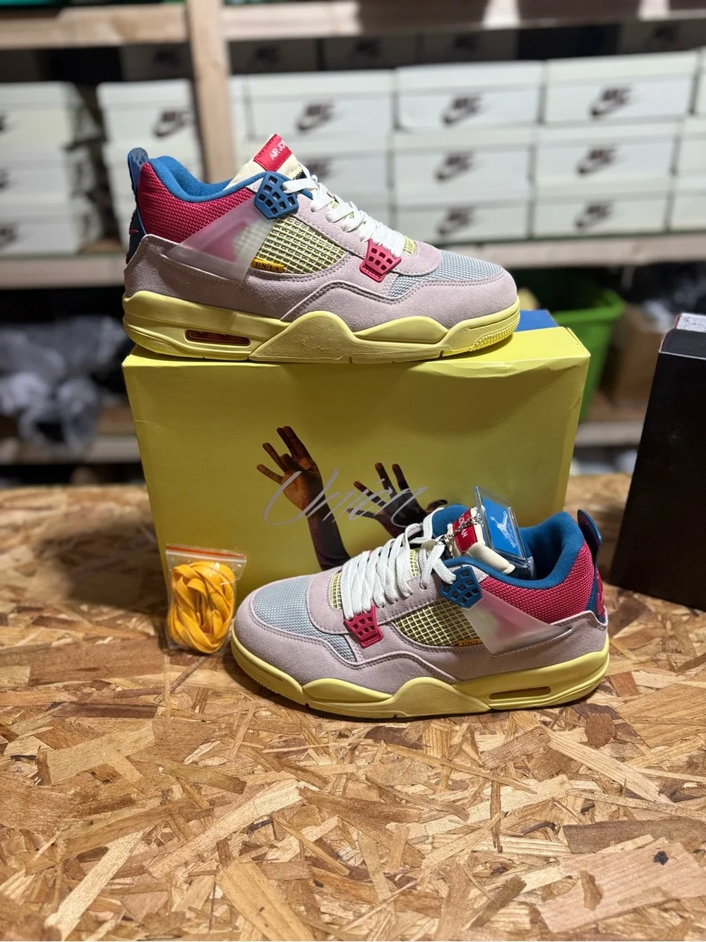 Air Jordan 4 Retro UNLA ‘Guava Ice’